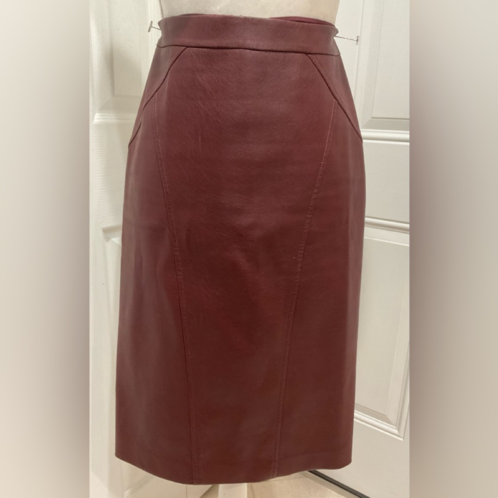 🟠 BCBGMaxAzria Women’s Burgundy Soft Faux Leather Lined Pencil Skirt, XXS